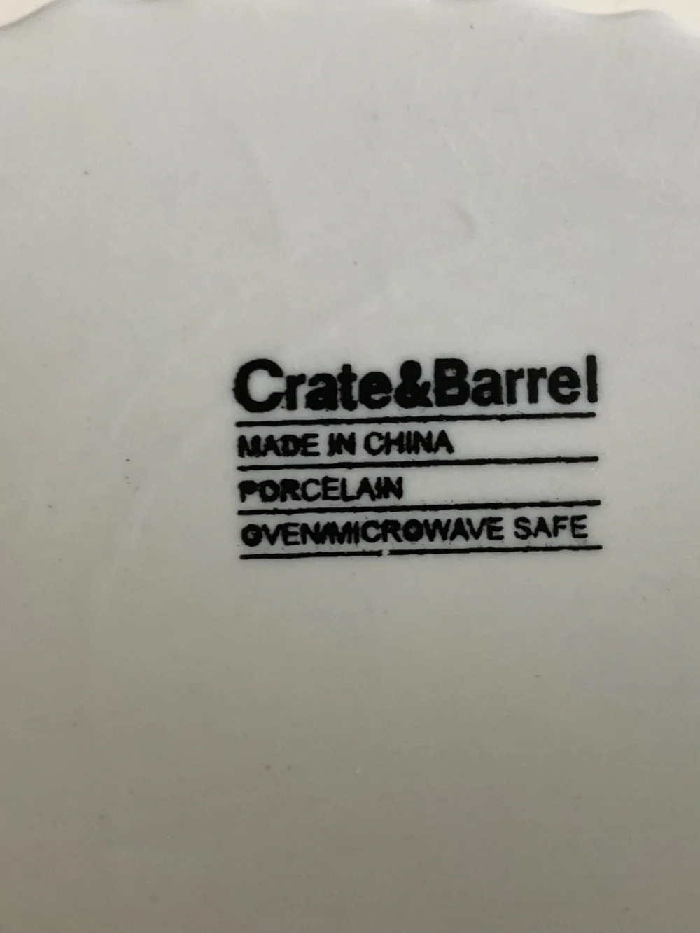 Set of 4 Crate & Barrel Oval Crème Brûlée Dishes & 1 Mini Round Grip Dish
